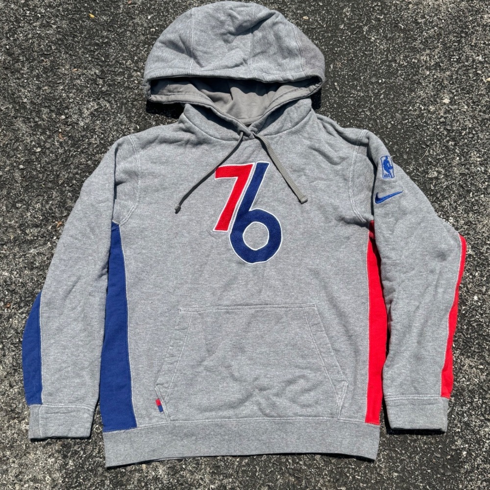 Nike NBA Philadelphia 76ers Hoodie Mens Small Grey Red Blue Pullover Sweatshirt